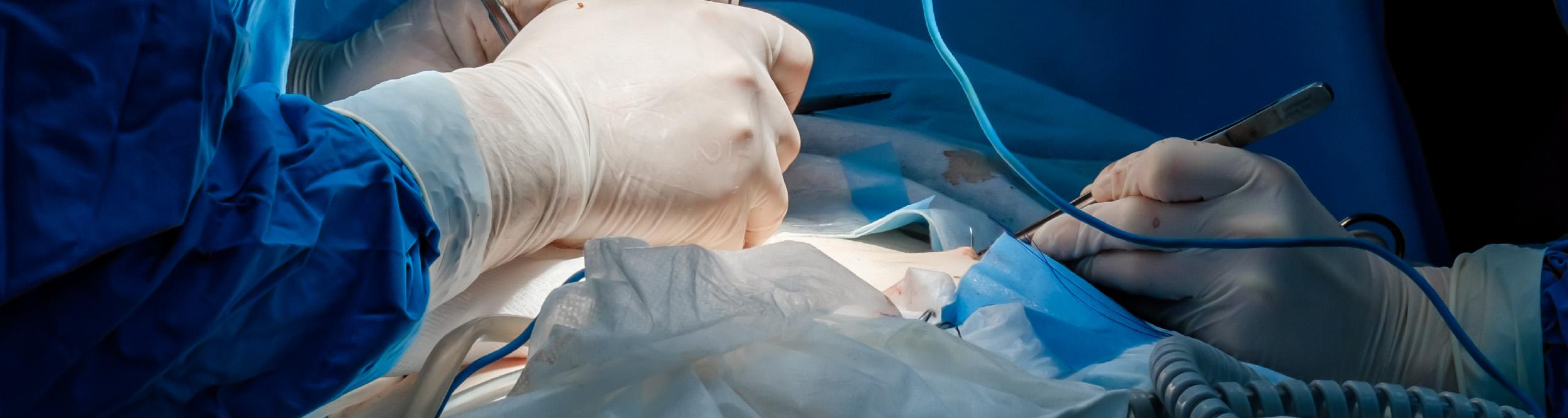 Does skin removal surgery leave scars?